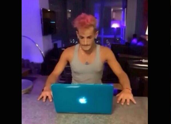 FrankieJGrande's tweet image. waiting for it to be sunday... #2daysuntilproblem