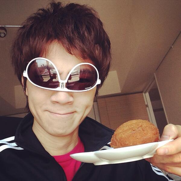 SeikinTV's tweet photo. 男は黙ってサーターアンダギー。 http://t.co/gb4clD8MFn
