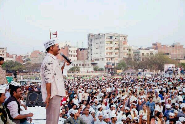 AamAadmiParty's tweet photo. आम आदमी की अथक मेहनत अवश्य रंग लाएगी 
#KashiVijay4Kejriwal http://t.co/Y4AwYO3l3T