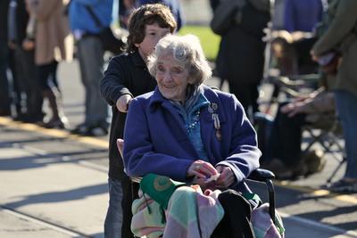 melly_singer's tweet photo. Can you help Beatrice McLennan find her Women's Land Army flag, dropped during the Anzac march? @Anzac100Vic @theage http://t.co/OdMWNp3gFp