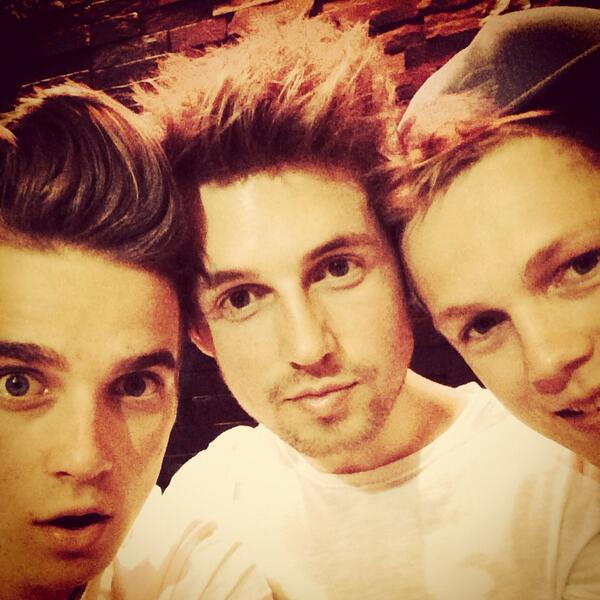 Joe_Sugg's tweet photo. http://t.co/yVmYpAlzmE