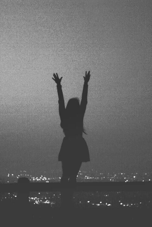 Fuuck_Bi's tweet image. пора бы уже научится не доверять людям.