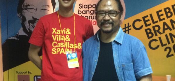 makassarcu's tweet photo. Kirain om @Subiakto itu keren, ternyata SUPER KEREN!
Makasih ilmunya om :') http://t.co/NxjaGrLSAQ