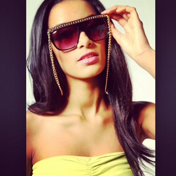 LoreeRubiio's tweet image. Bu muhteşem gözlük 49₺ 😍😍 sipariş için 0532 360 47 20 👍 #moda #modashop #etek #elbise #tshirt #trend #ankara #ant...