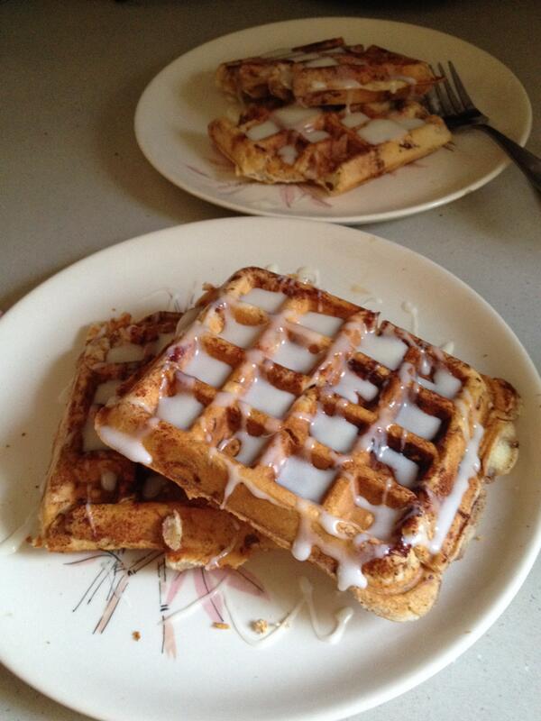 Still_Lee_'s tweet image. in my mouf RT @Cinnabon: Happy Saturday :) Have you had breakfast yet? #CinnabonWaffles