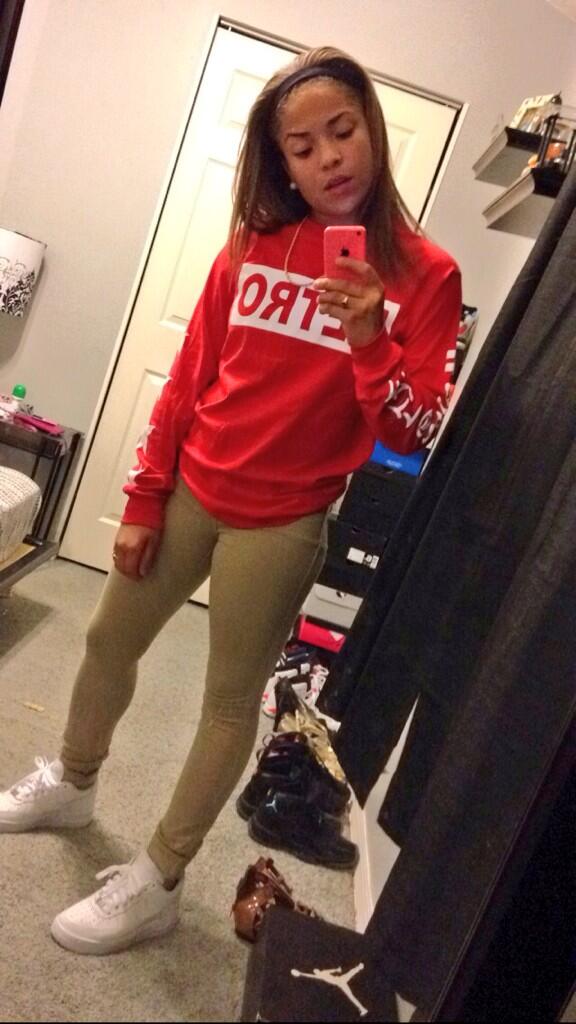 meedoehoee's tweet image. #GradBash2014