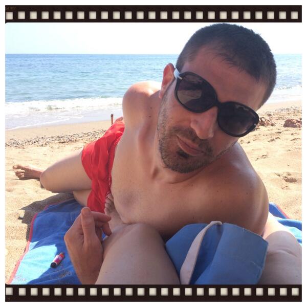 GsVirlly's tweet photo. Tercer día de playa!! ☀️☀️☀️ http://t.co/Gp8YQiWVnm