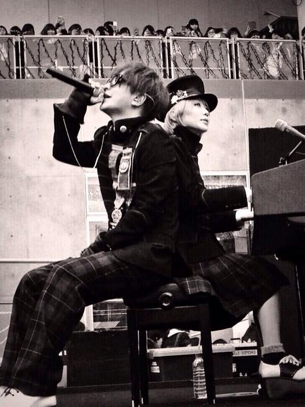 Notworld_end's tweet photo. ベストカップルだと思う人RT

(カップルじゃないけどねｗ) https://t.co/z3XFUpM11X