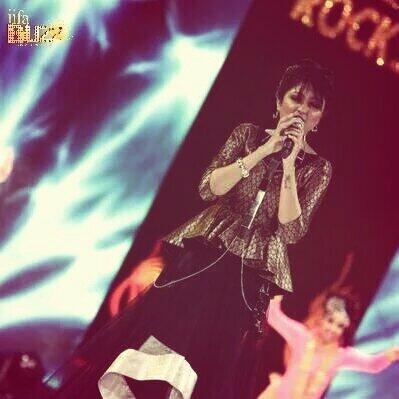 AlpaReena's tweet photo. @bhoomitrivedi in A&amp;R  performs @IIFA #IIFARocks2014 from Ram Chahe Leela - @Ramleela_Movie @alpahemant RT http://t.co/XIkbet4AMm