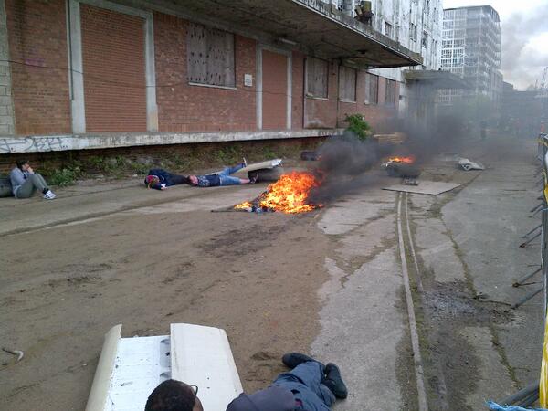 LondonFire's tweet image. Another picture from our #emergencyexercise in East #London. If you see smoke in E16 don't worry we're training.