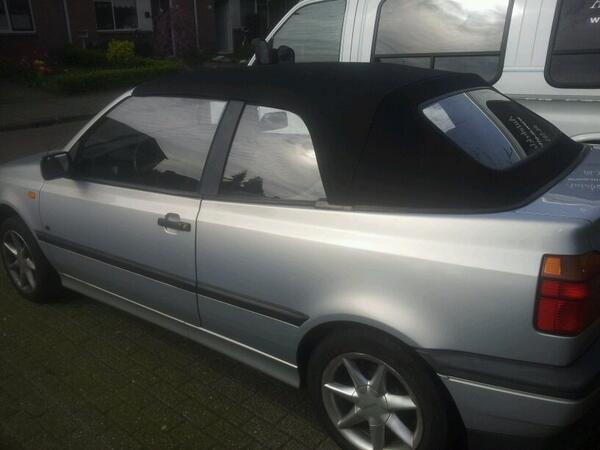 Nieuw dak gemonteerd golf Cabrio