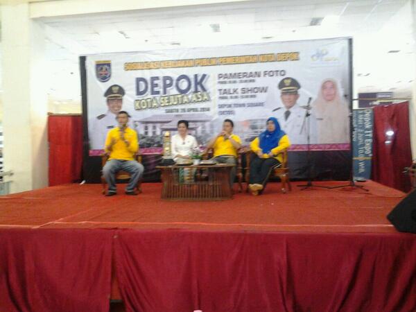 ues_suryadi's tweet photo. @ebengdjayadi depok bekerja &amp; berprestasi talk show bersama walikota 26/4 di detos http://t.co/voiRuSOILc