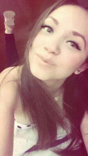 FabianMonje1's tweet photo. “@mtkarli: Una mañana linda.... :) http://t.co/kk2qKbUD5C”que hermosa eres bebe ☺ te amo!