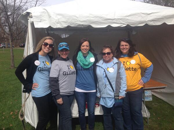 Also, thanks to <a href="/GilletteChildrn/">Gillette Children's</a> RNs for volunteering their time to staff our first aid station! #marchforbabiesmn