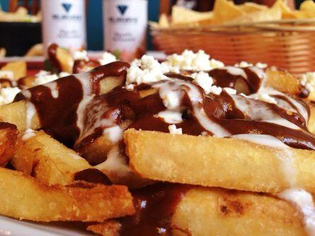 ElAgave's tweet photo. Papas- mole- queso fresco- crema agria! http://t.co/JLdwYtTVrV