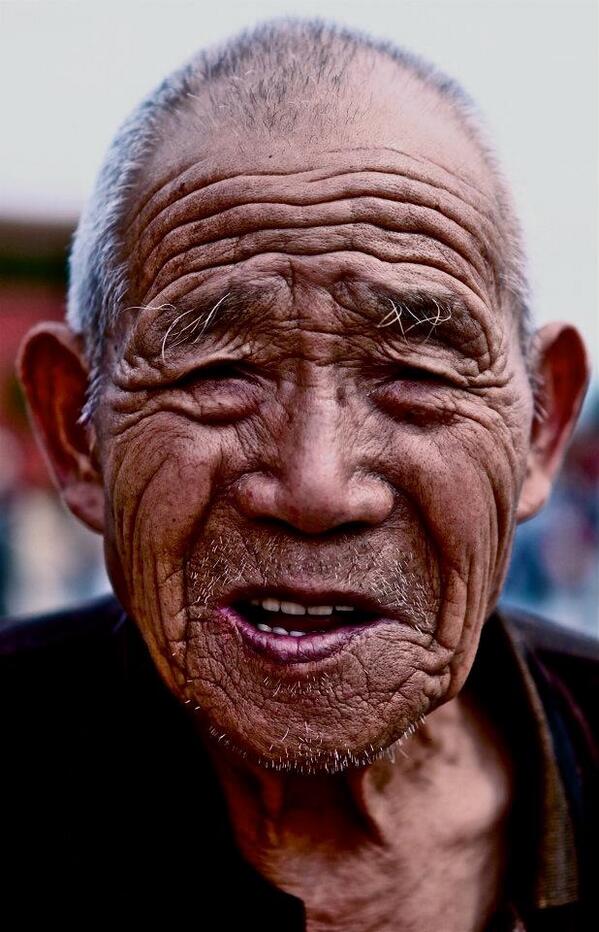 CSTriffo's tweet photo. From my "Portrait" series #artist #fashion #London #photogallery #photo #NBAPlayoffs #hipsterbooks #ProblemTomorrow http://t.co/wMh5wQb6ut