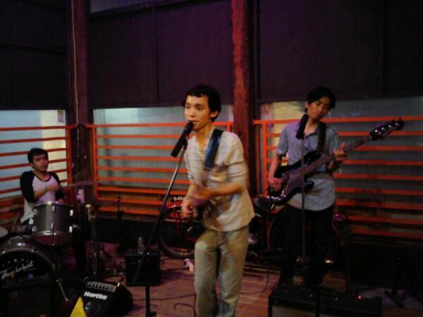 Belom joki kalo belom bisa belokin kendaraan lo ke <a href="/bluesebrangkali/">Blues Sebrangkali</a>