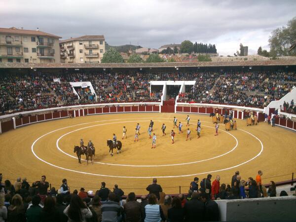 JorgeSanchez_13's tweet photo. En la vida me habría imaginado estar en este sitio. Pellízcame amigo @jcballesterosj ¿Dónde están las porterías? http://t.co/U1tHSITXIl