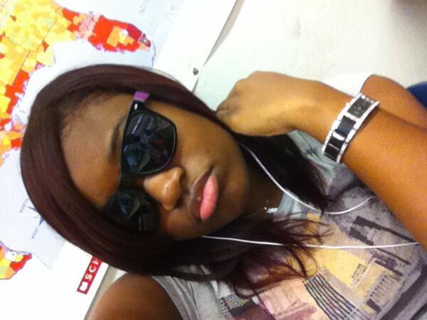 Trillleee_'s tweet image. I&apos;m ready, wtf the buses at #Gradbash14