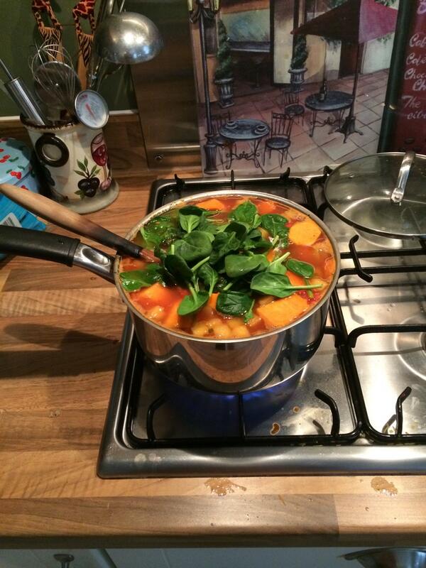 salicoops21's tweet photo. Soup in the making! 😊 @123itscherie god know what it's going to taste like!!! http://t.co/NJ0asukI81