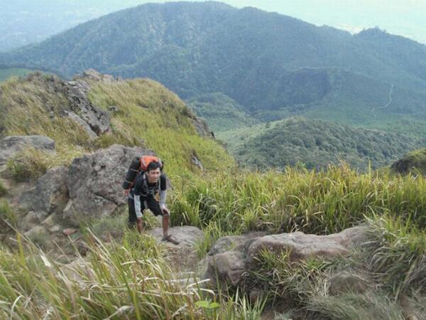 siKopiHolic's tweet photo. " Gg. Ungaran " kecil-kecil istimewa Nih gunung min... @infogunung http://t.co/i0ZImd0UMY