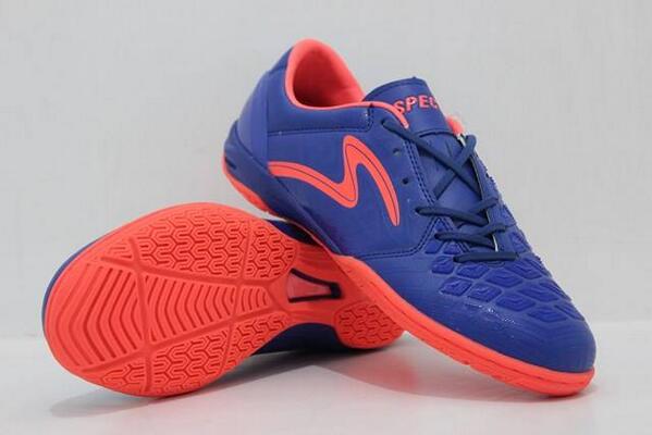 Sepatu futsal specs original barang dijamin wokey,,