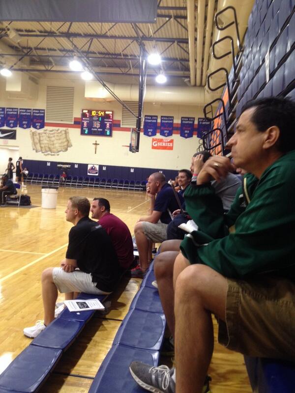 BallersBridge's tweet image. Coaches filling in here at the #pangosspringspectacular for BTI/Team Future matchup.