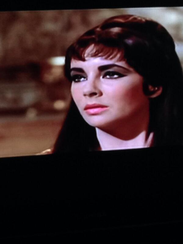 jessdickenson's tweet photo. wow #cleopatra, the antithesis to lo-budget indie filmmaking #hollywoodmeltdown http://t.co/eN9RmGp8Os