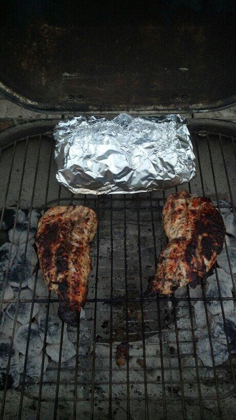 fatair115's tweet image. Eatin healthy 2nite; turkey loin &amp;amp; steamed asparagus! #yardday #satnight #SXonFOX