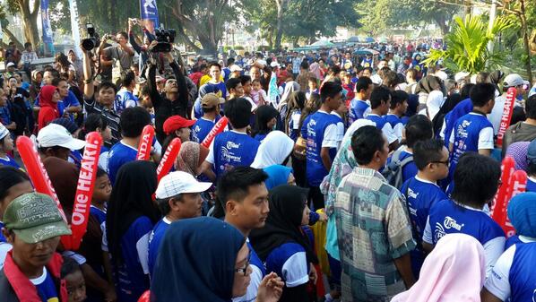 4r1z's tweet photo. Raminya bah, hdk umpat jw nah RT @HRudyAriffin: Paramex fun walk .. minggu pagi 27 April 2014 ... http://t.co/9izfEsDLrz