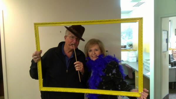 dfb311's tweet image. Ogden photo booth #springintocollege #stevenshenager  movie stars on our campus
