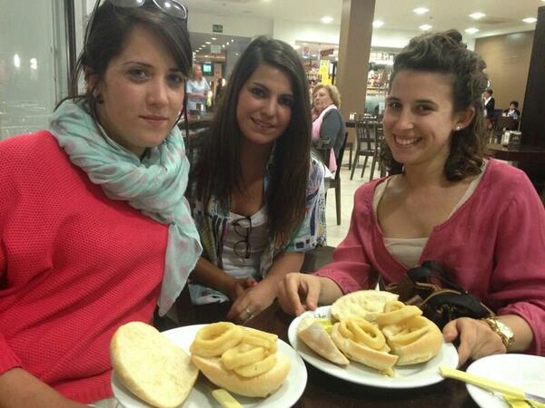 EvaBenitezL's tweet photo. @planEIR  ana tanto hablar de calamares y mira para que hemos tenido q parar!! http://t.co/CTQad110dV