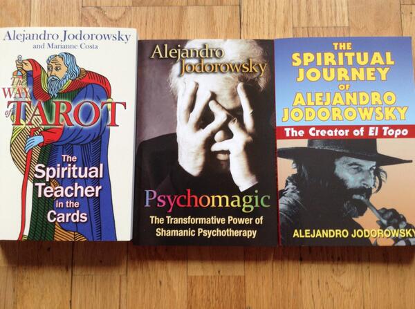DCDreams's tweet photo. Grateful the wonderful @mcnallyjackson had all three of these in stock. Can't wait to read @alejodorowsky's trio. http://t.co/jtlxoEEKR1