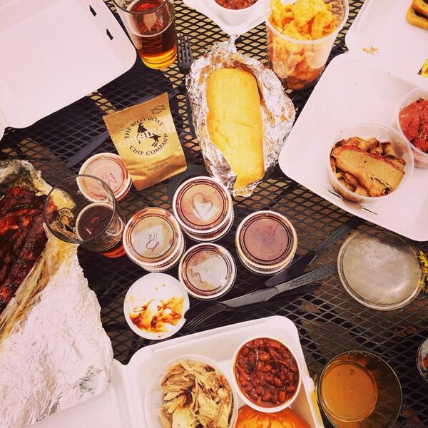 candicefaye's tweet photo. BBQ, St. Louis style! (@ International Tap House (iTap) - @itapbeer w/ 4 others) http://t.co/UnWQRiZlwt http://t.co/rYwfPsBiuV
