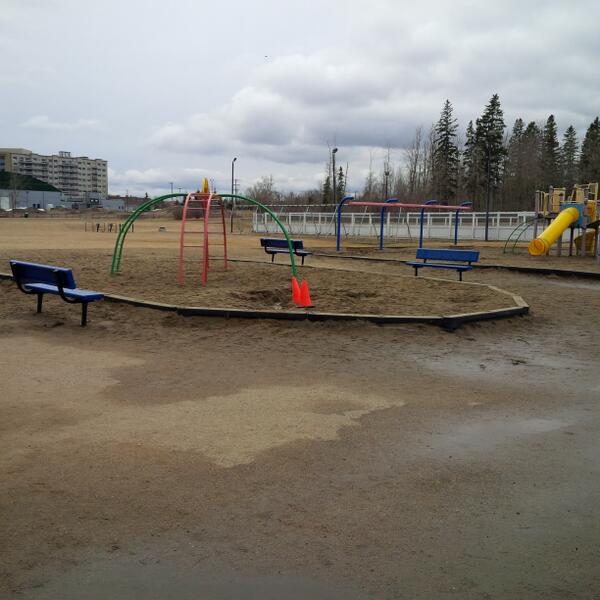 mathesona's tweet photo. Spotted @BizNasty2point0 in a playground with a friend today! http://t.co/kZZqfVvtDU