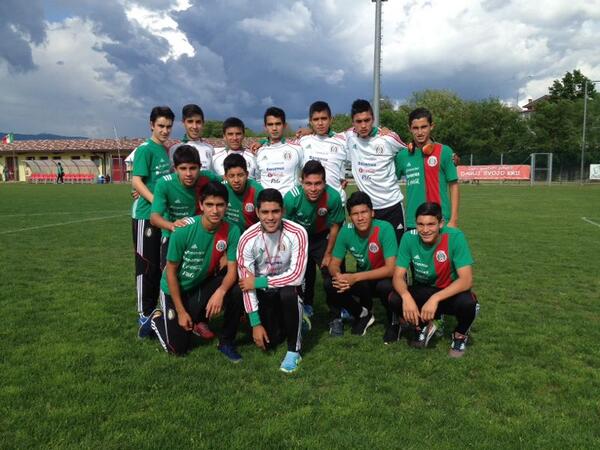 miseleccionmx's tweet photo. #Sub17 ¡Ganamos! Vencimos 2-1 a @ussoccer en el @TorneoGradisca con goles de Joaquín Esquivel y Kevin Lara. http://t.co/ayGtjjobHM