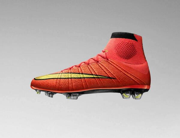 botines cr7 2014