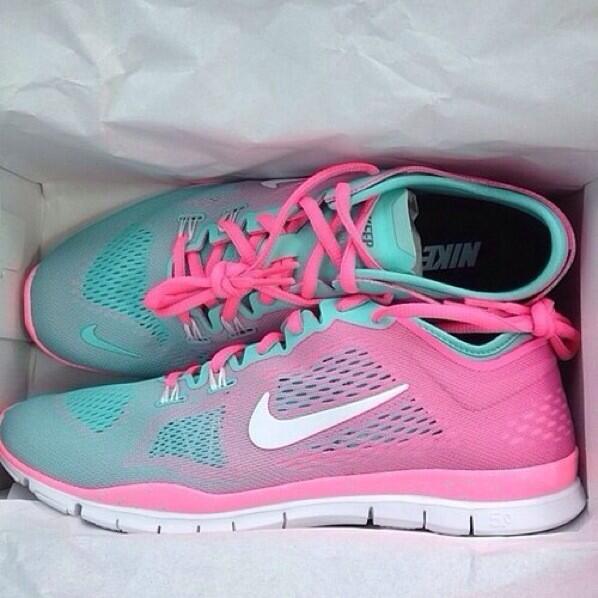 RunningShoePorn's tweet photo. 😍 babes http://t.co/HaxiIKAK9D