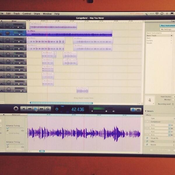 MINlONS's tweet image. ⓒ ☺️✨ Back at the control desk #multitracking some bits and bobs... This is my sister and myself singing the diff...