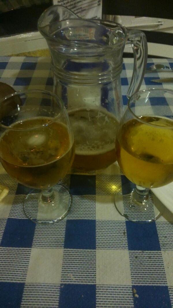 patri_lajara's tweet photo. De ceniita con @Al_Botis ;) http://t.co/JaCd9JI5Gf