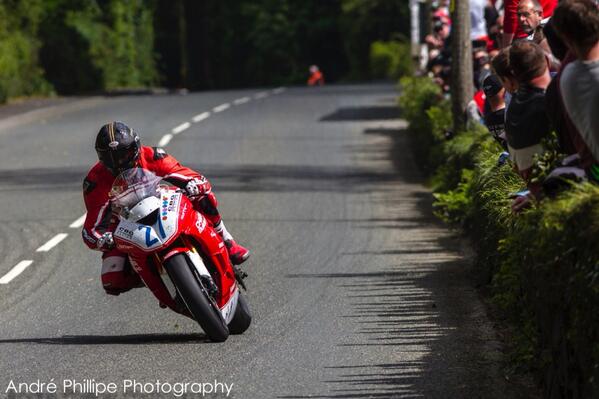 Andre_P_Photos's tweet photo. 27 Days to go till TT 2014, honestly cannot wait for this year! @iom_tt @IOMTTPHOTOS @Locck9 @nicksoye http://t.co/9v6rNvhacT