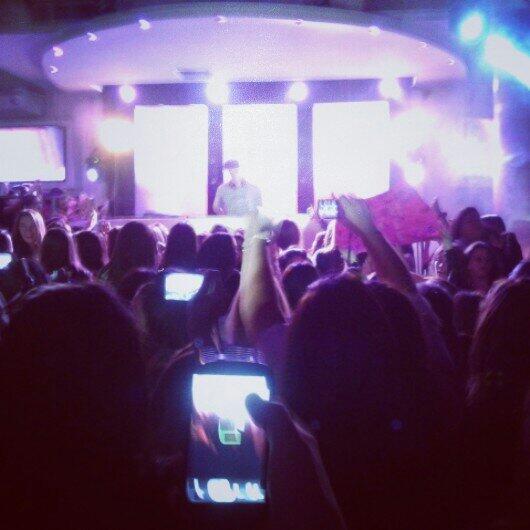 lulaguerram's tweet image. Inolvidable 🎉 #EstoRecienEmpieza #funtimecopapacha