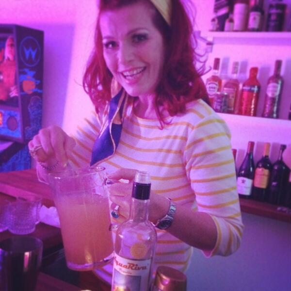 Eyeko's tweet image. 💞 @cleorocos1 #makingeyes #makingcocktails #aquariva #tequila #tequillatime