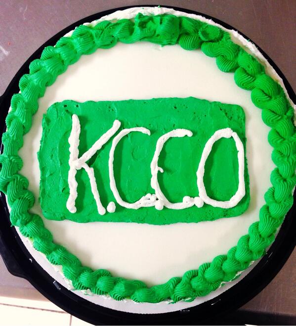 HighStreetDQ's tweet photo. .@BentWilleys We have the perfect ice cream cake for your event tonight :) #KCCO http://t.co/1B23yRjagQ