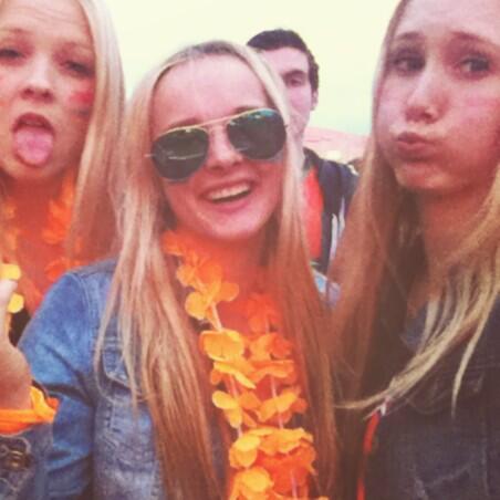 Demibuijs's tweet photo. #538 #selfie #kingsday2014 http://t.co/k7hRRAlzSu
