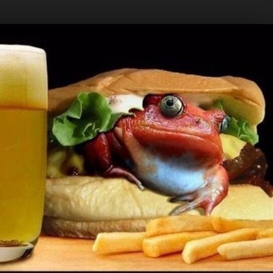 deanwsmith's tweet photo. What I'm having for lunch tomorrow... @PhilSoven #frogsandwich #wakegames http://t.co/mlnfvp3icW