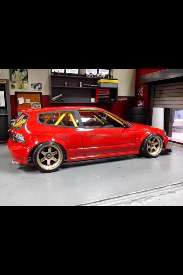 Drifting car (@drifting_car) on Twitter photo 