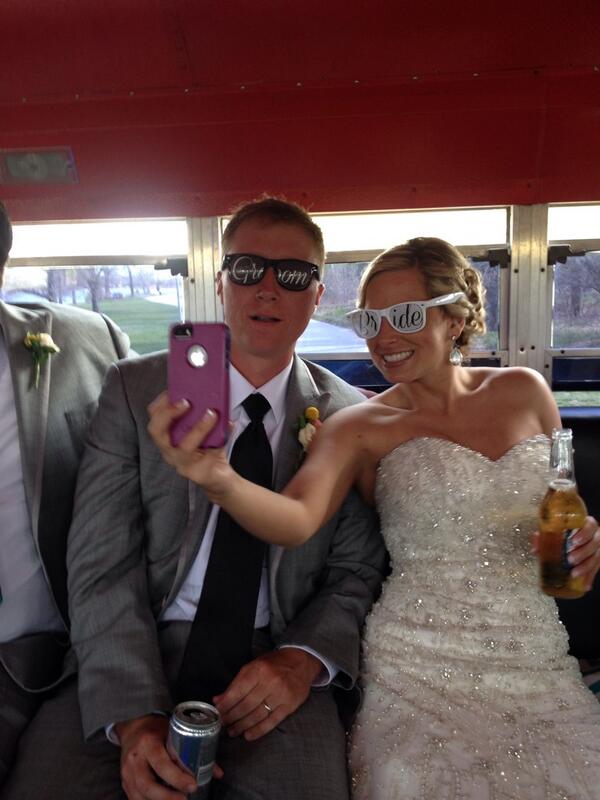 LiLoew's tweet photo. Wedding selfie!! #happillyhills http://t.co/ib8JLp8gTD
