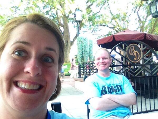 OMMS_Band's tweet photo. Us pretending we still have energy. http://t.co/k0B6ao8Q7U