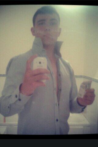 Mick_Mulh's tweet photo. Mone aint a problem gurl x #malogen'd #Malogensurvival http://t.co/Gt4efZsHNQ